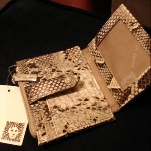 ANNE KLEIN Beige Snake Skin Card Case
